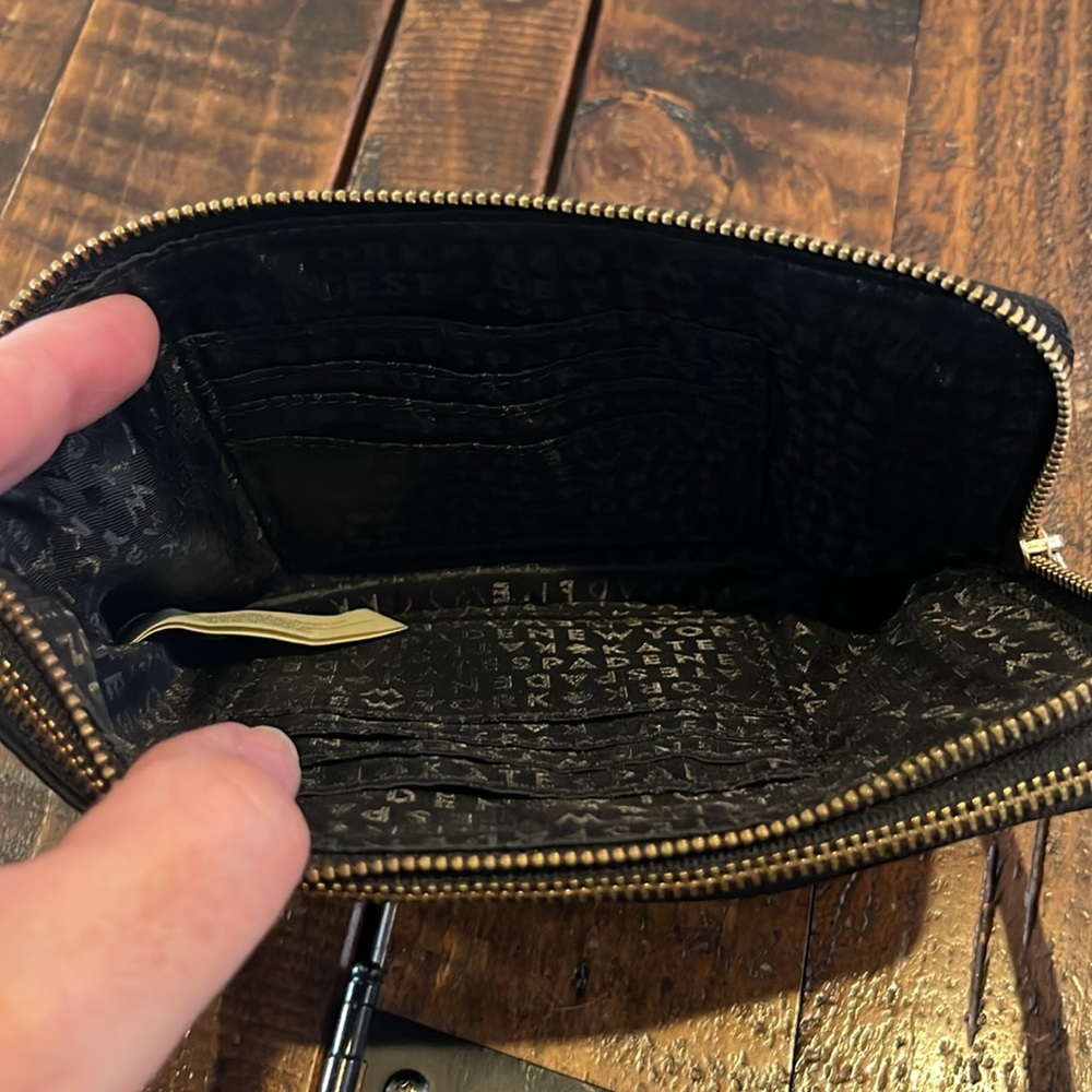 Kate Spade Wilson Road Leoni Black Nylon Wristlet Gold Zip Wallet Clutch - Picture 5 of 6